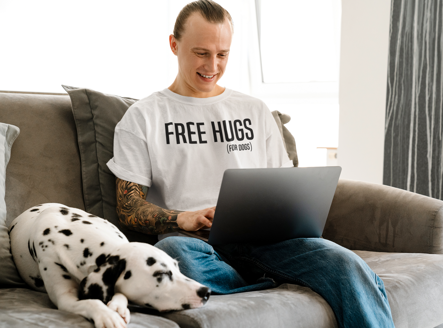 FREE HUGS (For Dogs) - TontikShop Köpek ve Kedi Sahipleri için Tişört Serisi - Komik Kedi Köpek Tişörtleri